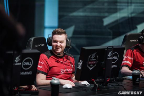 Complexity 在决赛中击败 Wildcard，获得了 PGL Bucharest 2025 的名额