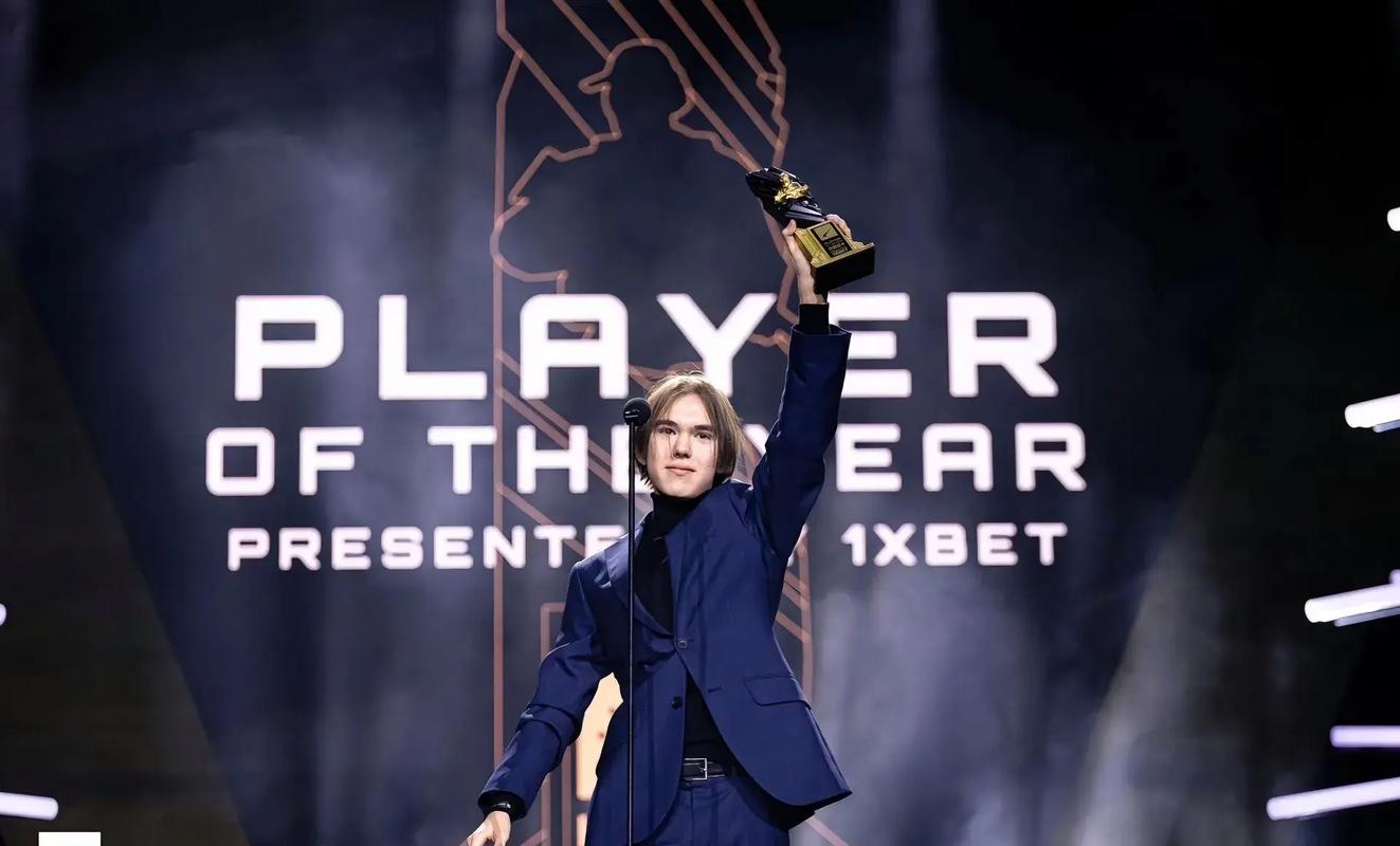 TOBIZ 加入 Heroic 担任新教练